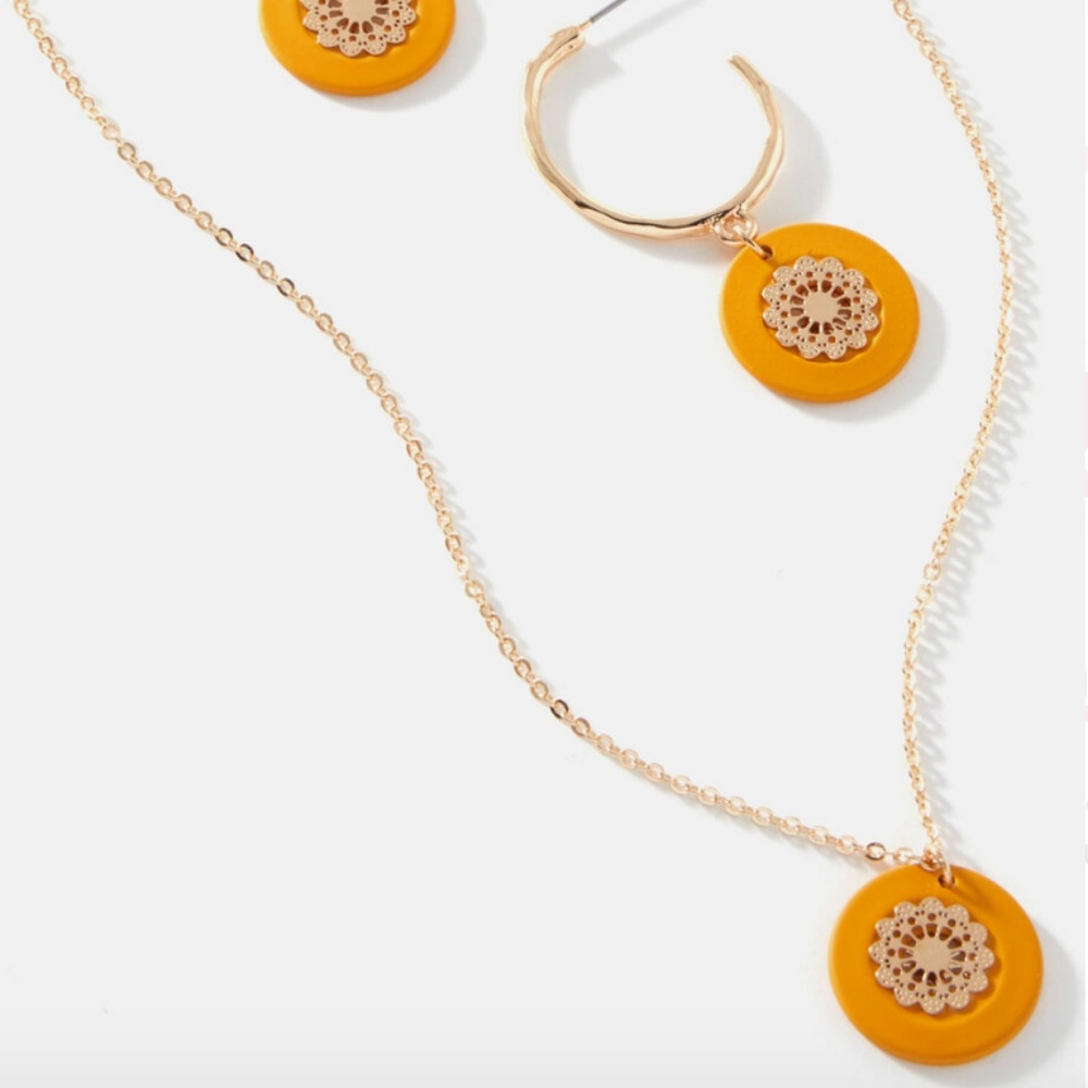 Xander Filigree Necklace Set
